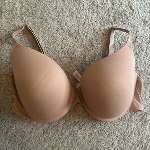 VICTORIA SECRET WEAR EVERYWHERE PUSH UP BRA